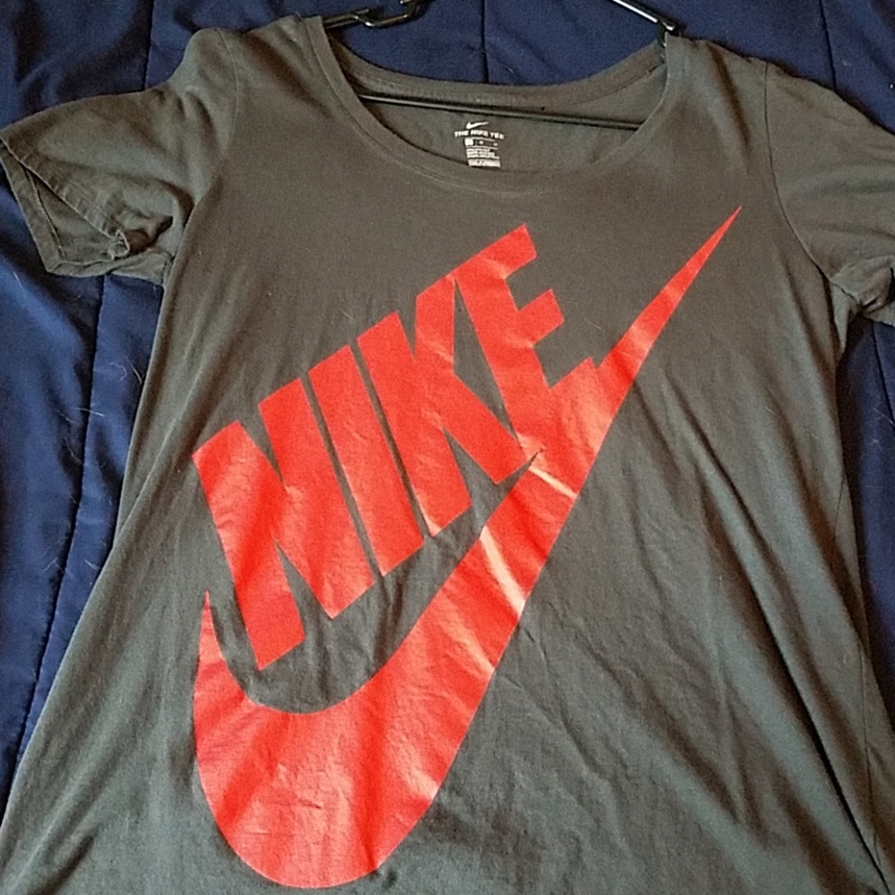 Nike tee shirt